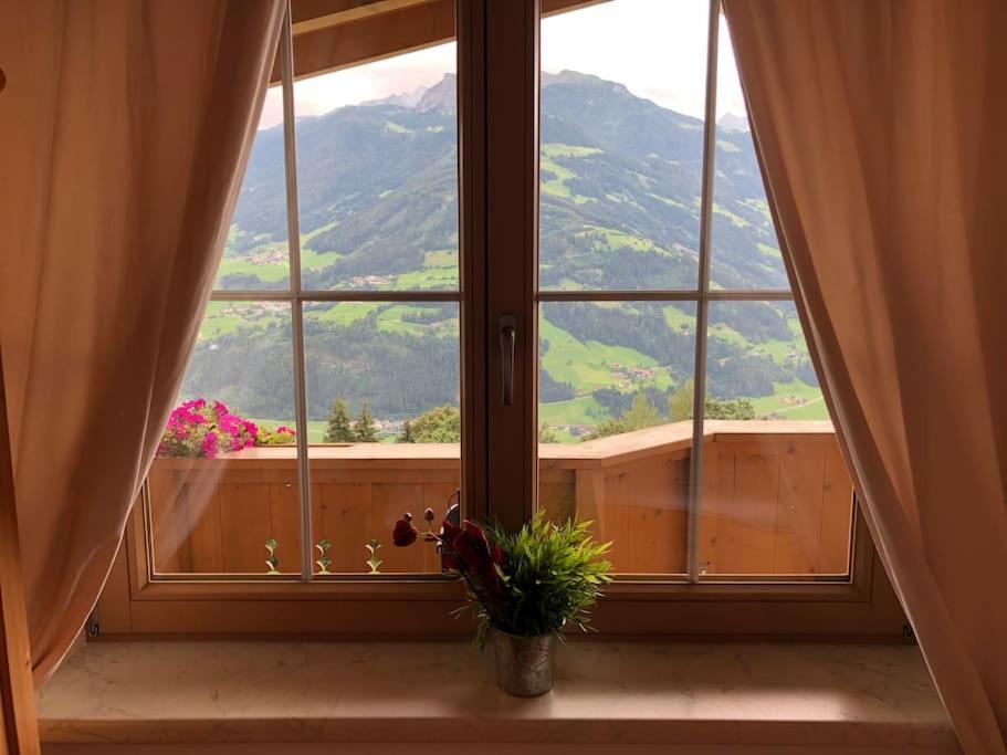 Ferienhaus Zillertal Panorama Blick Balkon Sauna Zellberg Extérieur photo