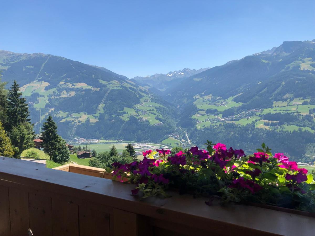 Ferienhaus Zillertal Panorama Blick Balkon Sauna Zellberg Extérieur photo