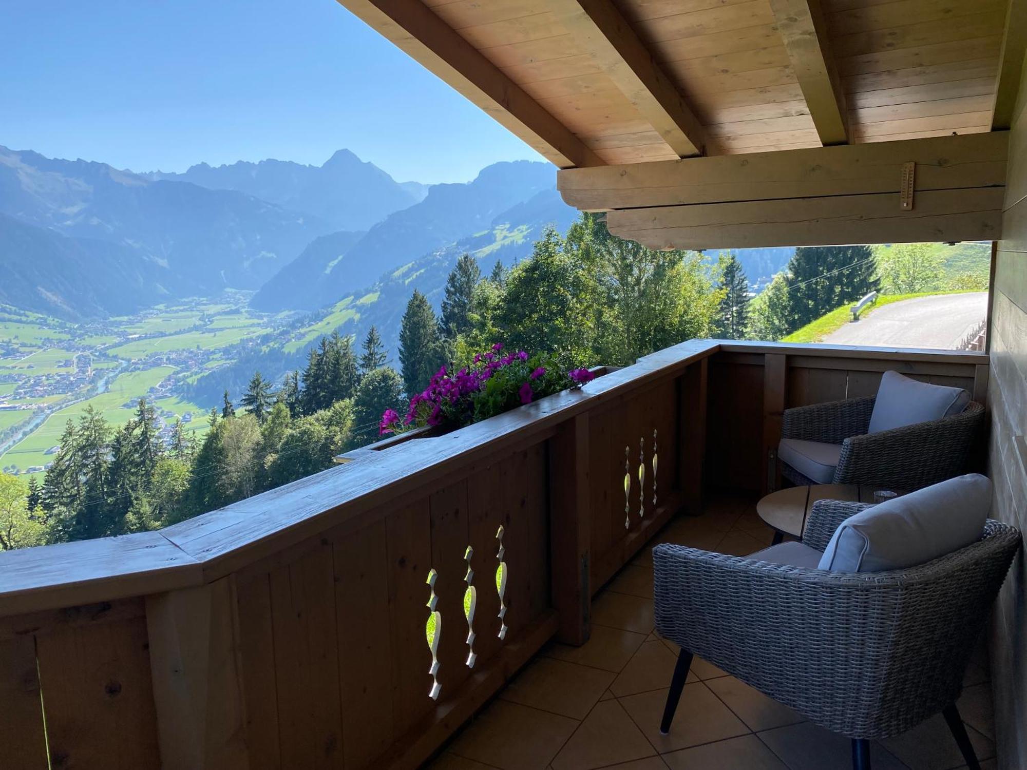Ferienhaus Zillertal Panorama Blick Balkon Sauna Zellberg Extérieur photo
